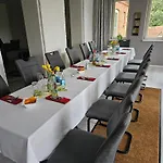 מלון Hotelpension Pfarrhaus אלט שוורין