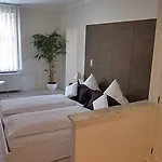 Hotelpension Pfarrhaus فندق