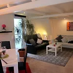 Hotelpension Pfarrhaus אלט שוורין