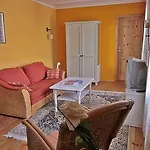 فندق Hotelpension Pfarrhaus ألت شفيرين