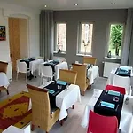 Hotelpension Pfarrhaus מלון 3*