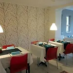 Hotelpension Pfarrhaus מלון 3*