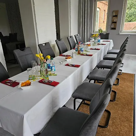 Hotel Hotelpension Pfarrhaus Alt Schwerin