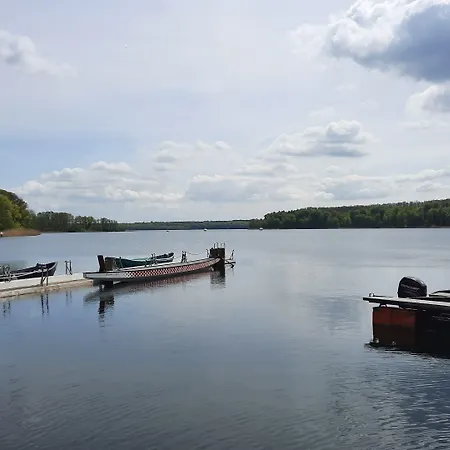 Hotelpension Pfarrhaus Альт-Шверин