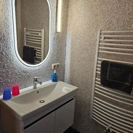فندق Hotelpension Pfarrhaus ألت شفيرين