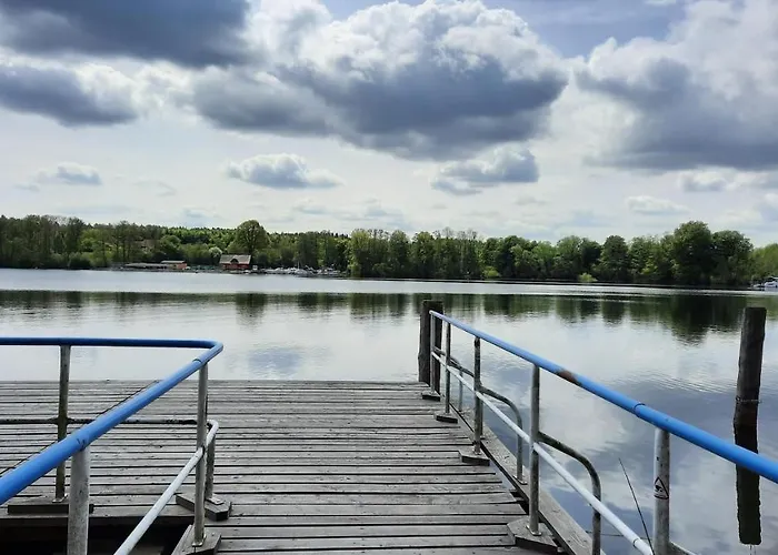 Hotelpension Pfarrhaus فندق ألت شفيرين