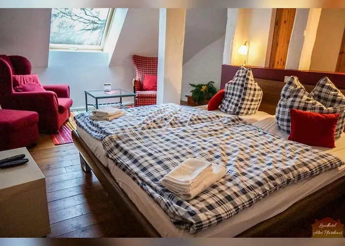 Hotelpension Pfarrhaus فندق 3*