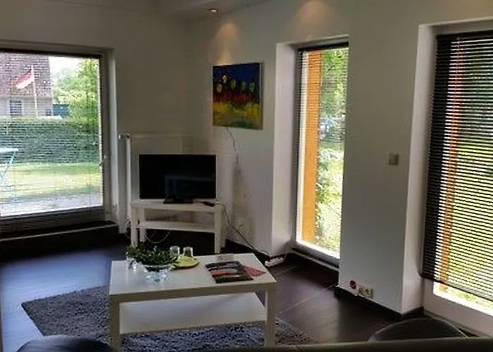 Hotelpension Pfarrhaus 3* ألت شفيرين