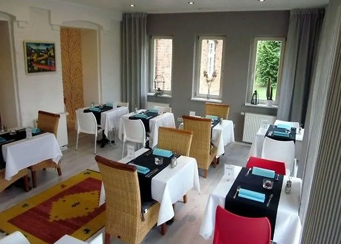 Hotelpension Pfarrhaus فندق 3*